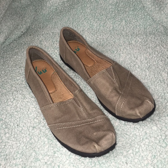 yuu shoes